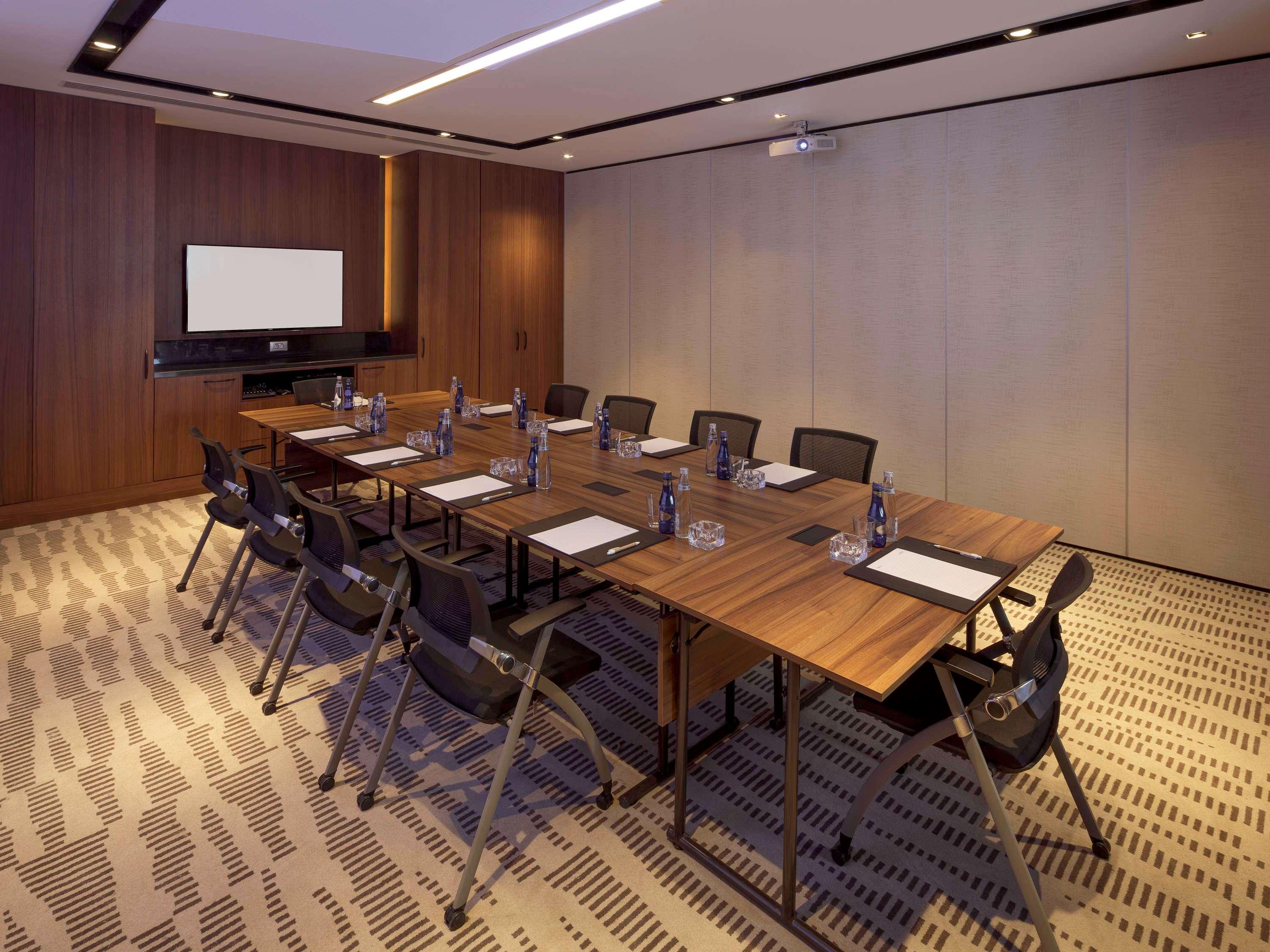 โรงแรมเมอเวนปิค อิสตันบูล โกลเดนฮอร์น ภายนอก รูปภาพ Meeting room