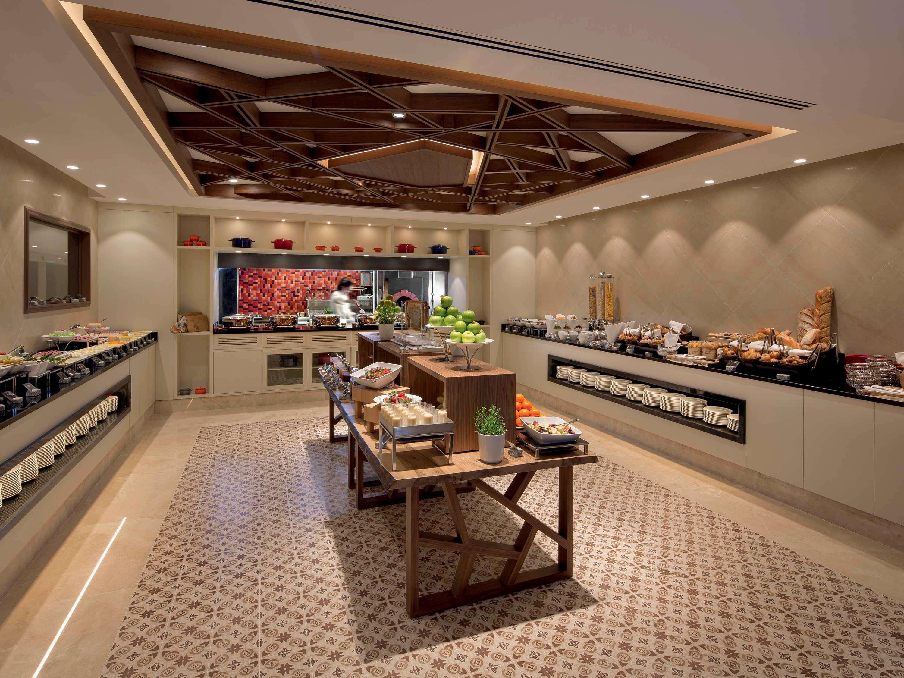 โรงแรมเมอเวนปิค อิสตันบูล โกลเดนฮอร์น ภายนอก รูปภาพ The lounge at the airport