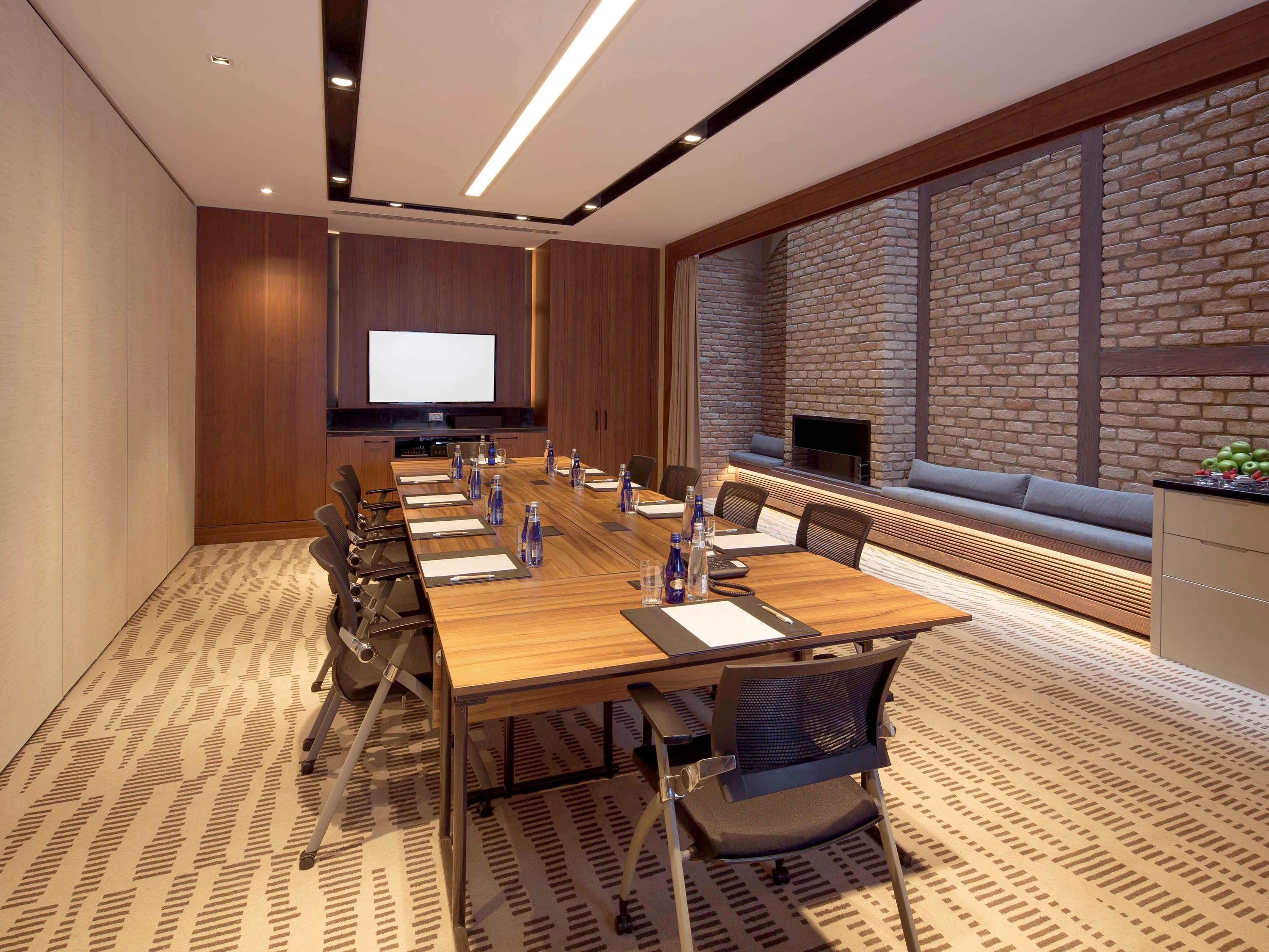 โรงแรมเมอเวนปิค อิสตันบูล โกลเดนฮอร์น ภายนอก รูปภาพ Meeting room