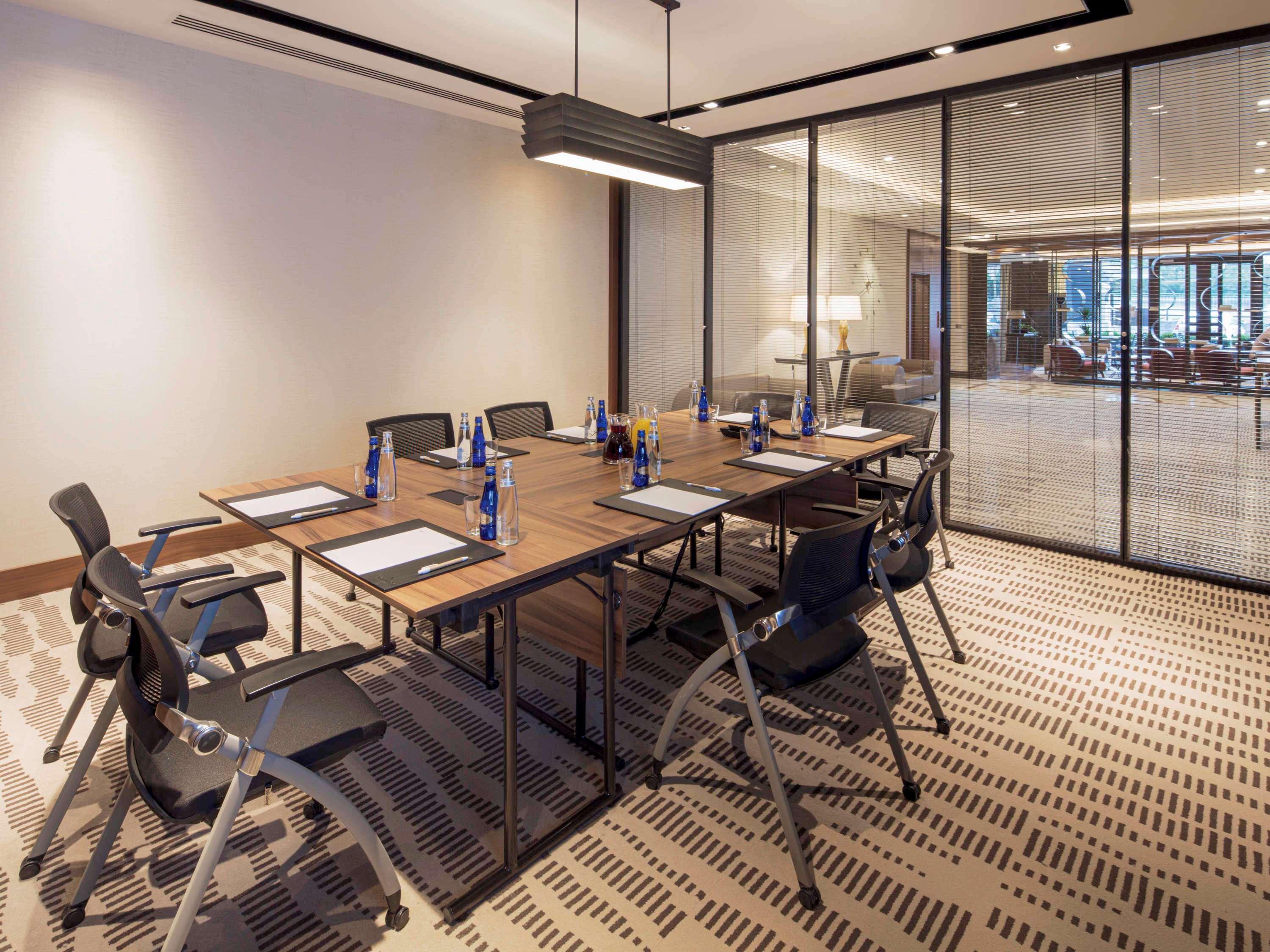 โรงแรมเมอเวนปิค อิสตันบูล โกลเดนฮอร์น ภายนอก รูปภาพ Meeting room