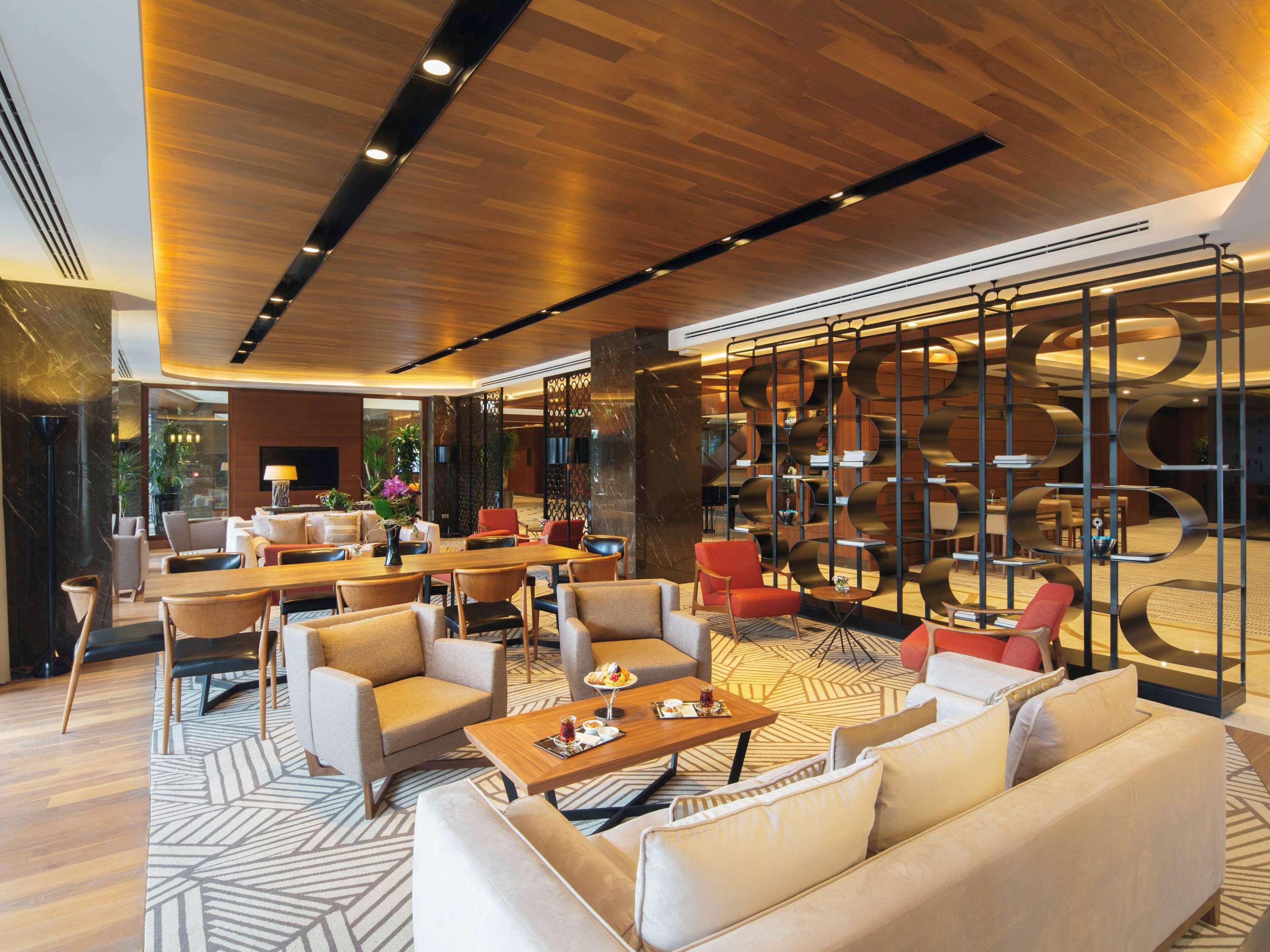 โรงแรมเมอเวนปิค อิสตันบูล โกลเดนฮอร์น ภายนอก รูปภาพ The Lounge at Istanbul Ataturk Airport