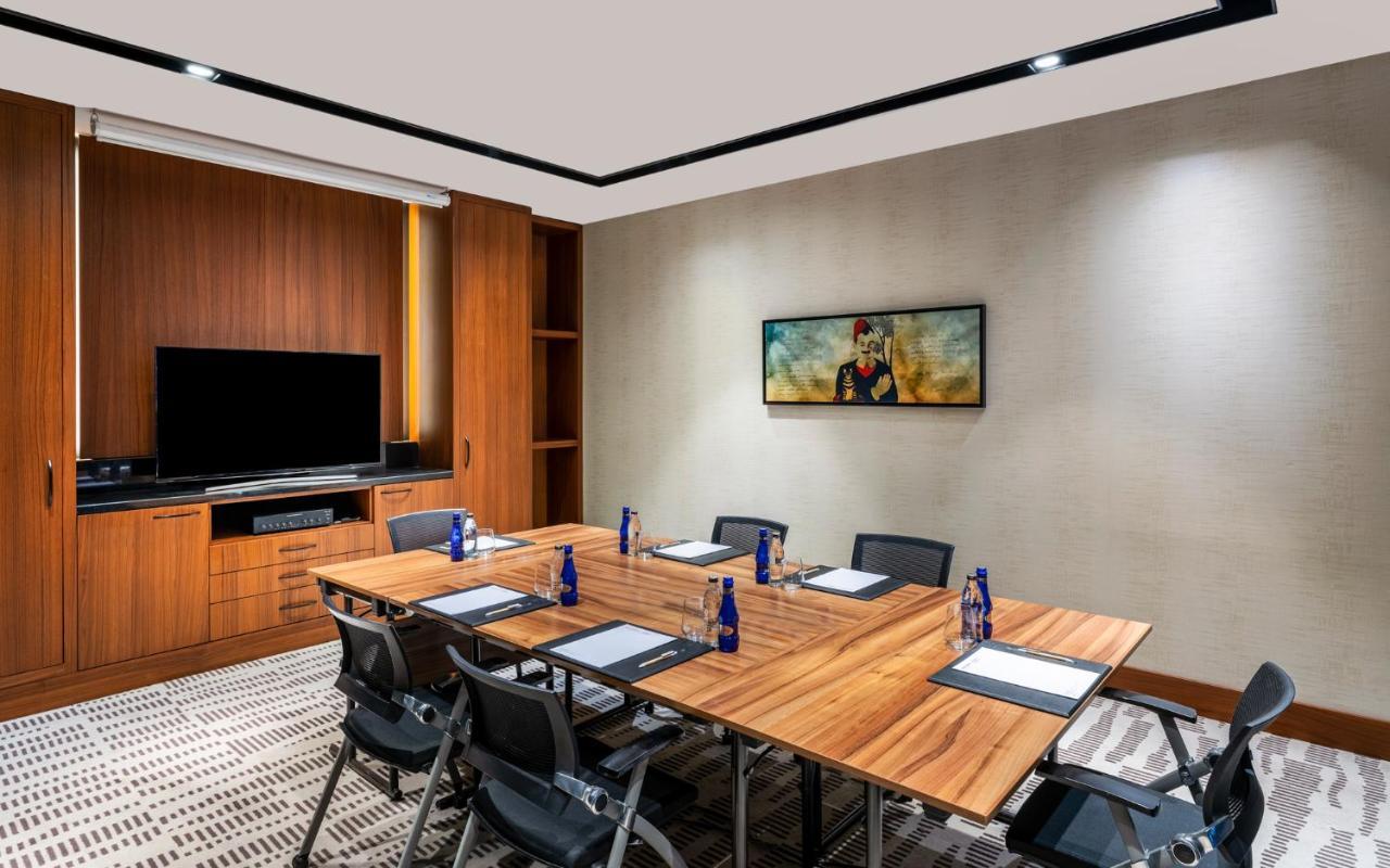โรงแรมเมอเวนปิค อิสตันบูล โกลเดนฮอร์น ภายนอก รูปภาพ Meeting room