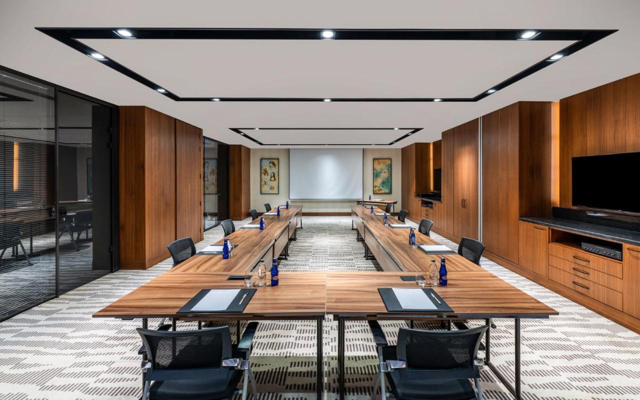 โรงแรมเมอเวนปิค อิสตันบูล โกลเดนฮอร์น ภายนอก รูปภาพ Meeting room