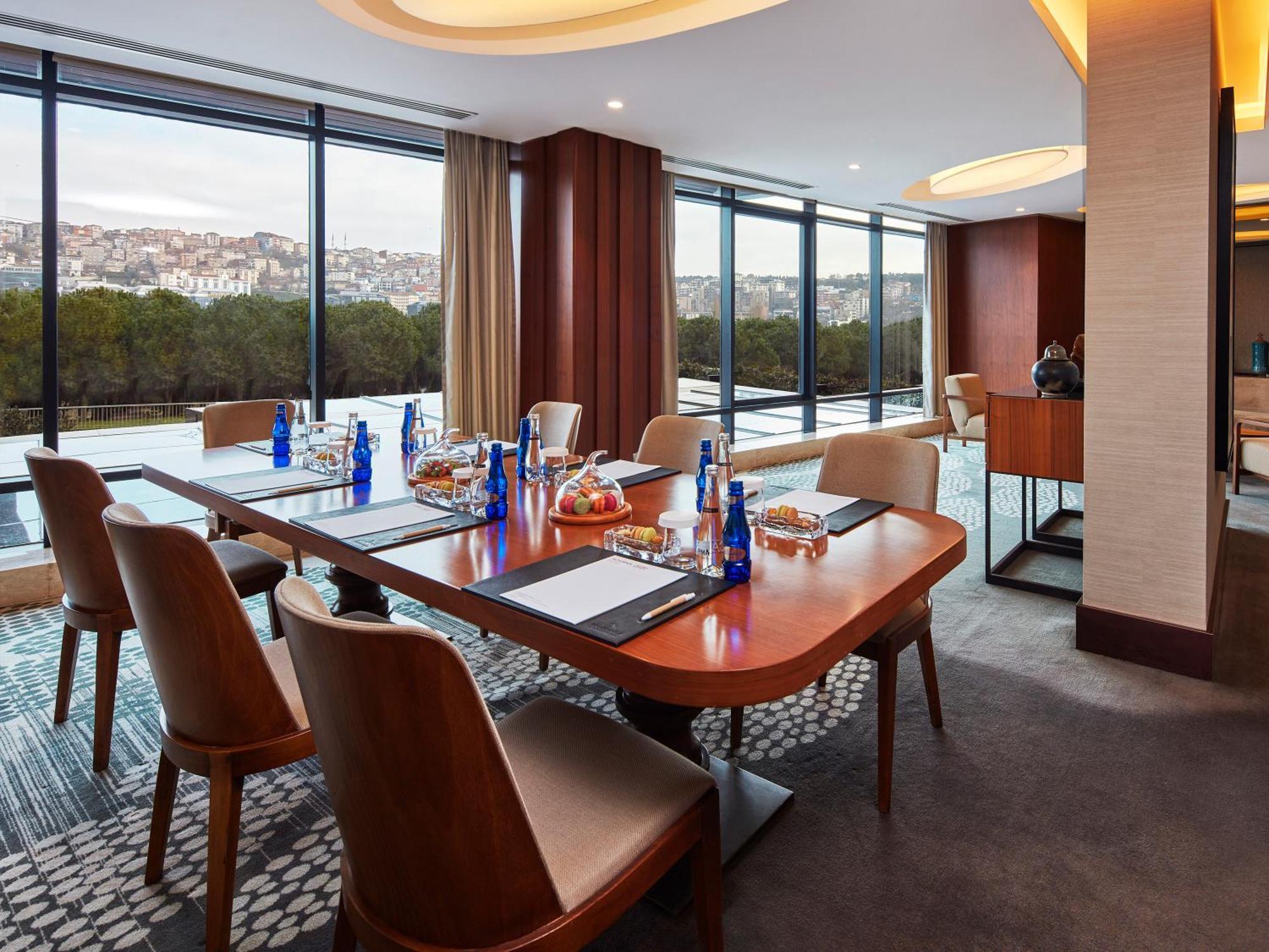 โรงแรมเมอเวนปิค อิสตันบูล โกลเดนฮอร์น ภายนอก รูปภาพ Meeting room