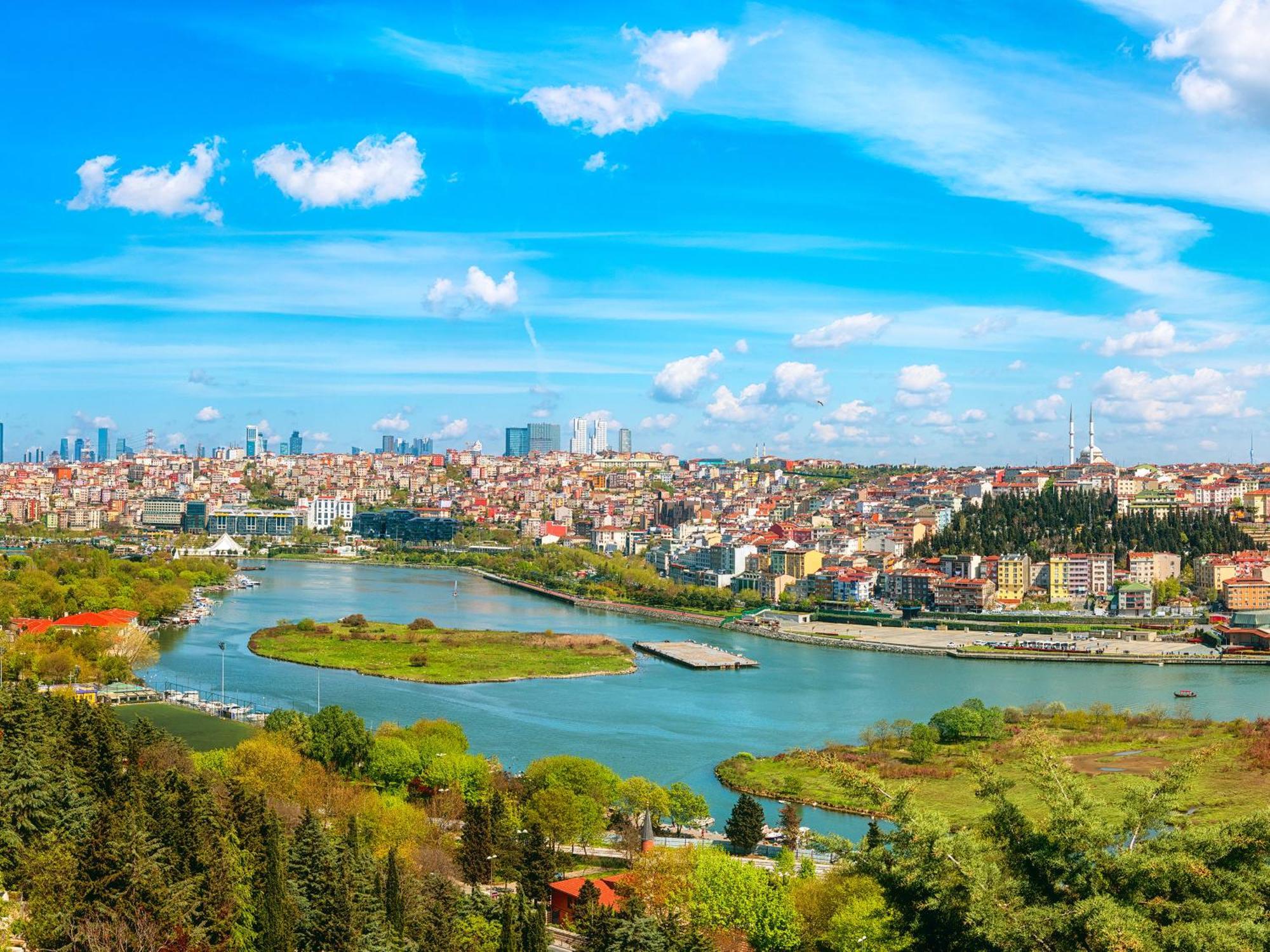 โรงแรมเมอเวนปิค อิสตันบูล โกลเดนฮอร์น ภายนอก รูปภาพ View of Edirne